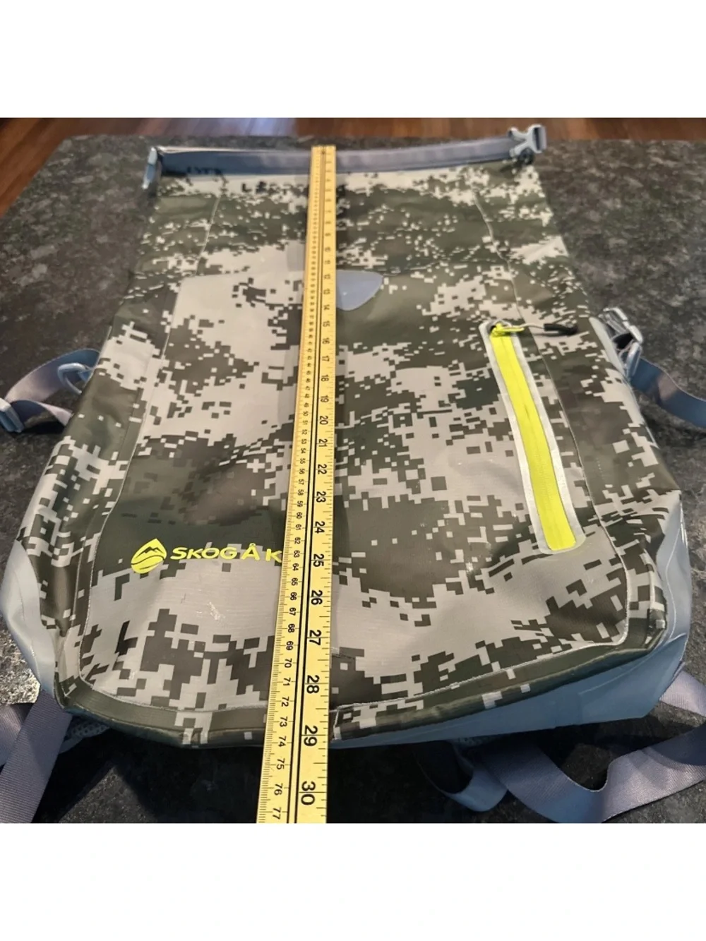 *Skog Å Kust BackSåk Waterproof Floating Digi Camo Backpack Exterior Pocket Bag